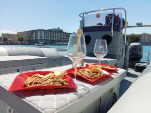 Bari: Boat tour (RHIB) on the suggestive seafront of Bari - Where the tour starts: the pier by Margherita Theater