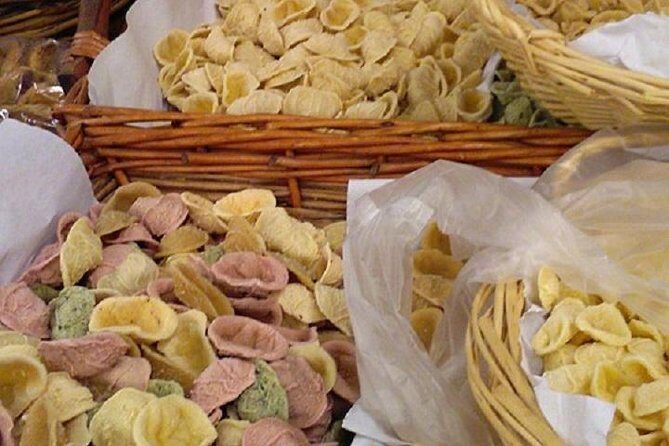 Bari Pasta Experience by Rickshaw - Velo Service stop: start where the motion begins