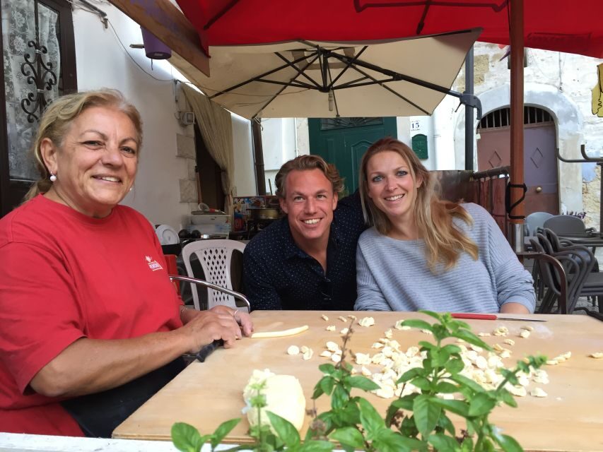 Bari: Pasta Experience Walking Tour - Basilica of St. Nicholas to Swabian Castle: the walk makes history readable