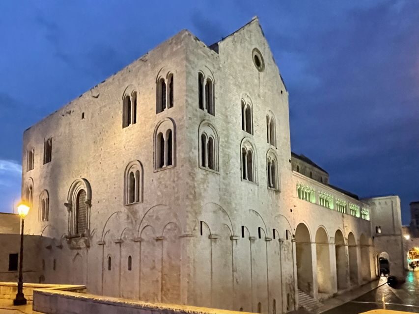 Bari: Private Food and Walking Tour - Focaccia Barese, Panzerotto, and Sgagliozze: Street Food That Tells You Where You Are