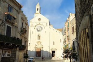 Bari Walk Through History - Basilica San Nicola and San Sabino: the crypts are the secret win