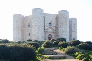 Castles of Puglia Day Trip from Bari - Bari’s Swabian Castle Exterior Plus Cathedral Inside: A Two-Part City Taste