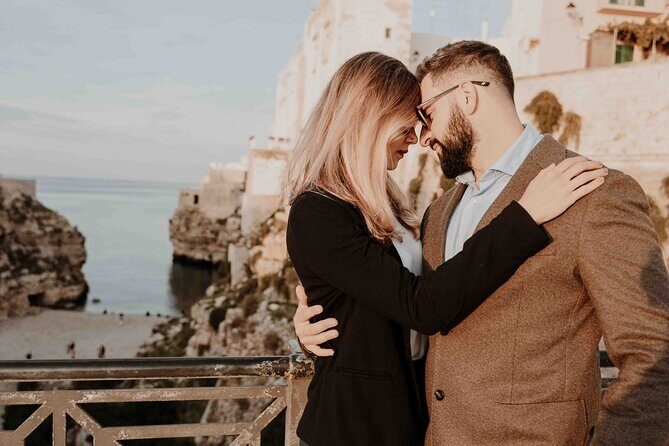 Couple or family photo shoot Polignano a Mare - Meet Paola at Via S. Vito: what the start feels like