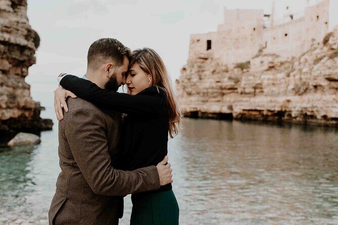 Couple or family photo shoot Polignano a Mare - Price and value: what $439.89 for up to 5 people really means