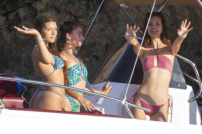 Exclusive 1.5-Hour Boat Party in Polignano a Mare - What This 1.5-Hour Polignano Boat Party Is Really Like